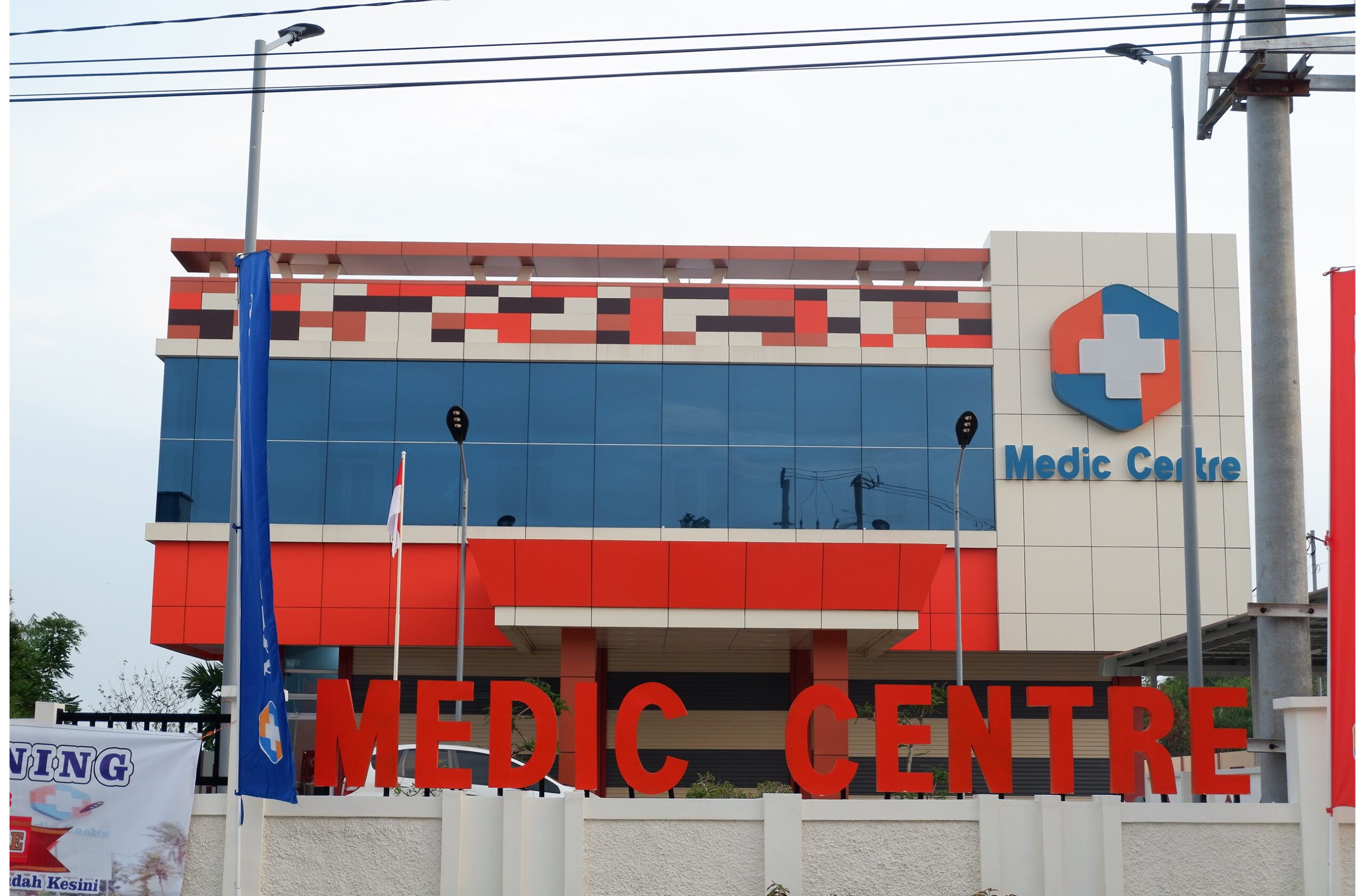 Gedung Medic Centre Jl A Yani 2018